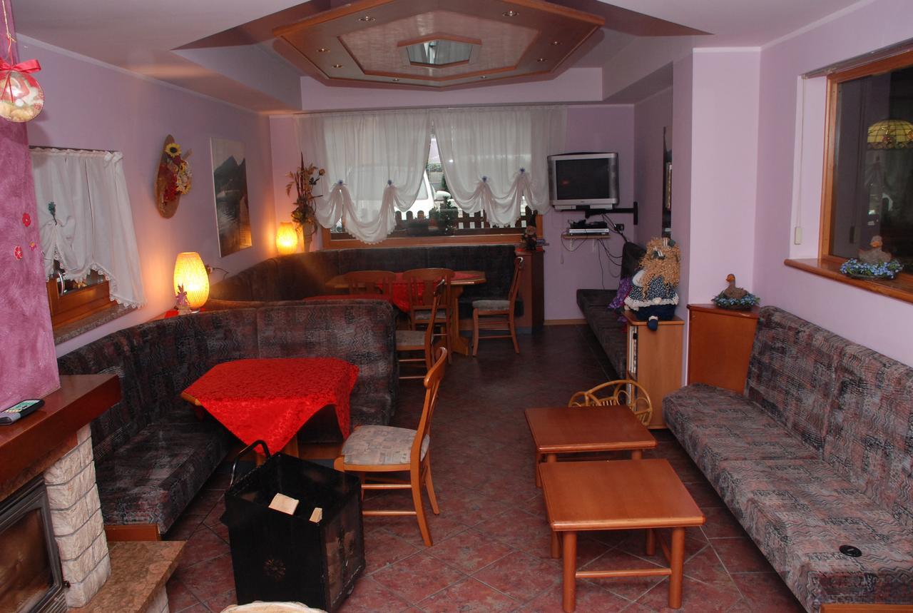 Albergo Ginevra Roncone Exteriör bild